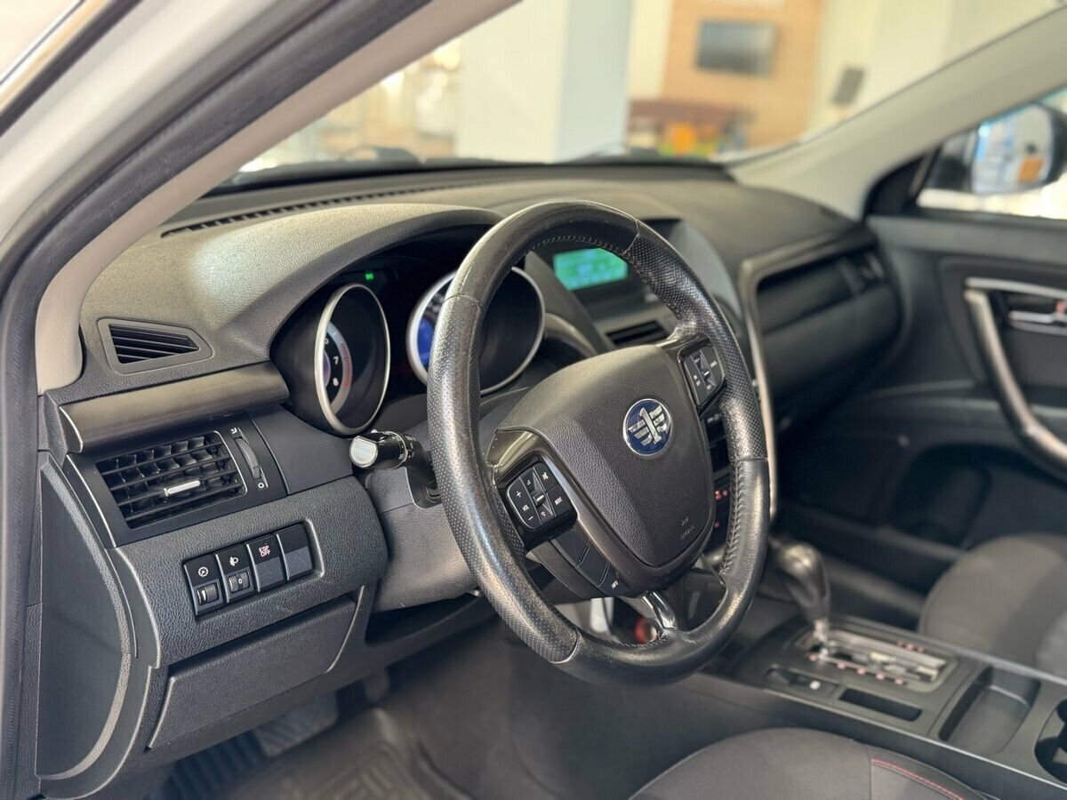 FAW Besturn X80 с пробегом — 2017 год. Фото: #21