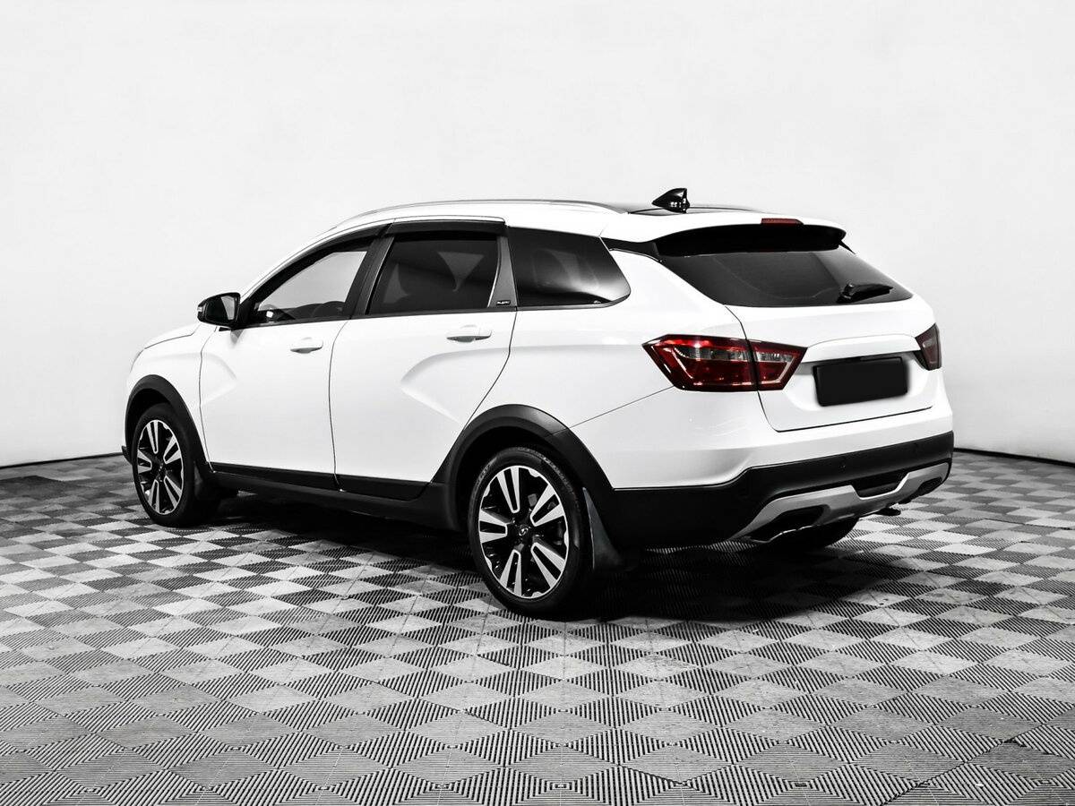 Lada (ВАЗ) Vesta с пробегом — 2020 год. Фото: #5