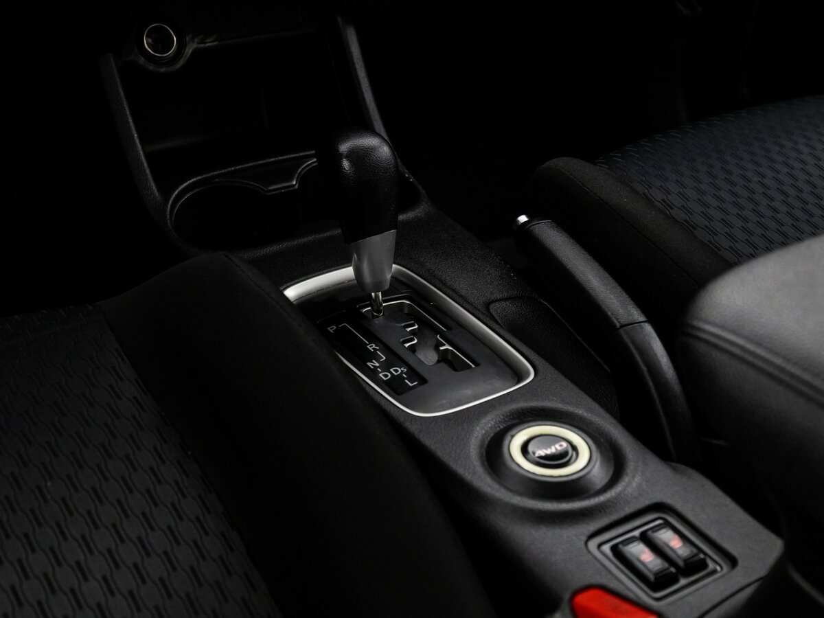 Mitsubishi Outlander с пробегом — 2014 год. Фото: #9