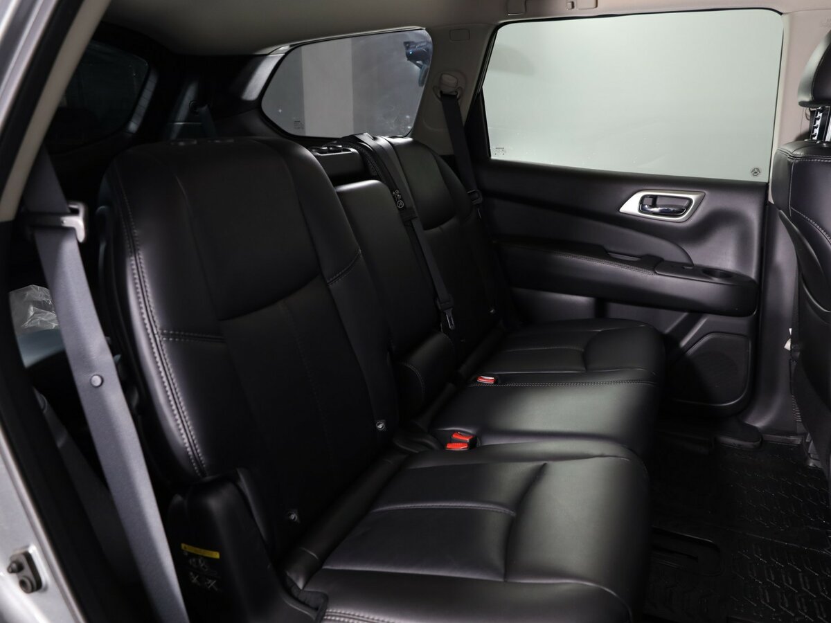 Nissan Pathfinder с пробегом — 2014 год. Фото: #11