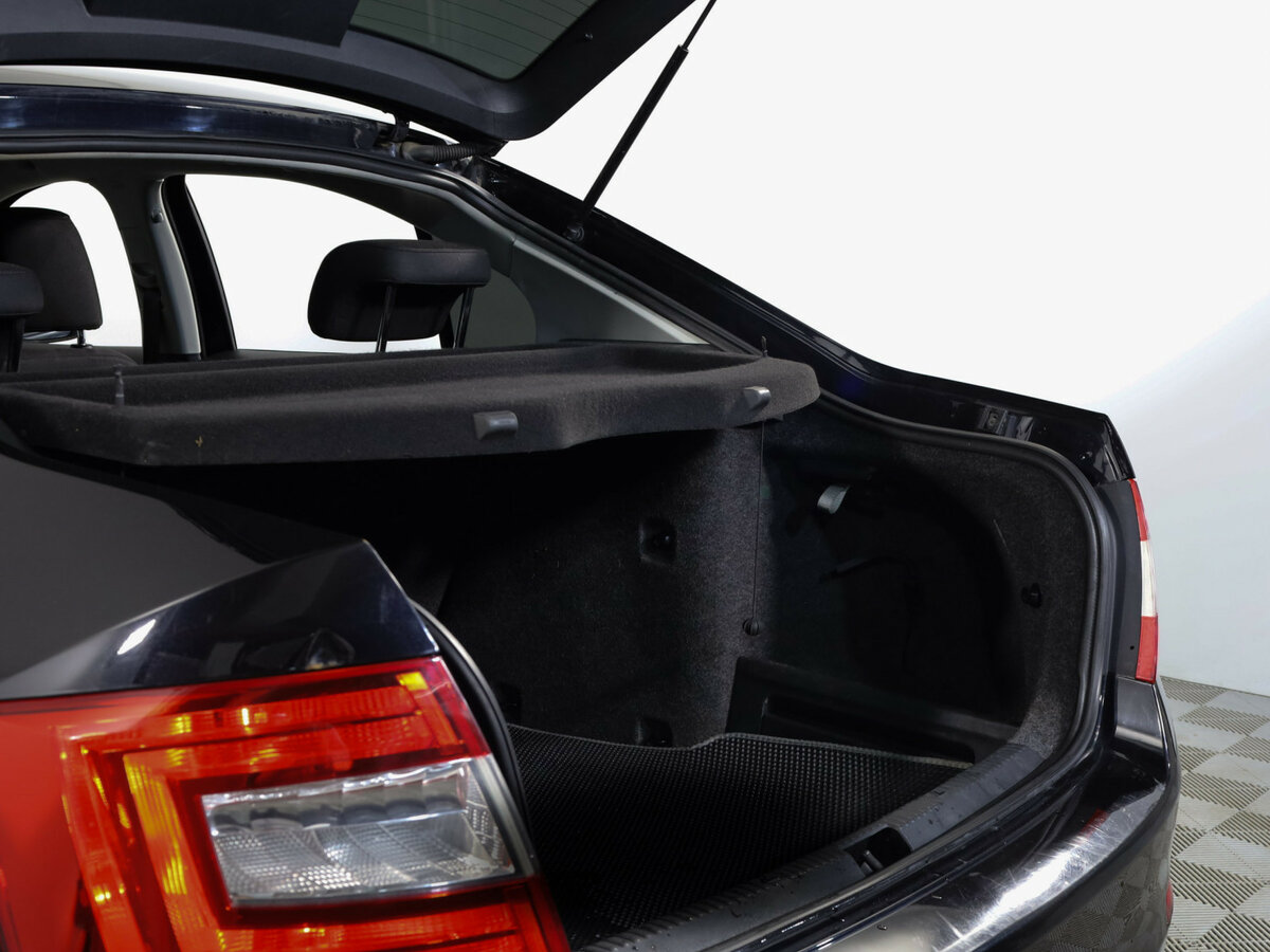 Skoda Octavia с пробегом — 2013 год. Фото: #22