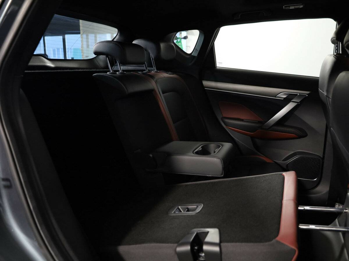 Geely Coolray с пробегом — 2022 год. Фото: #14