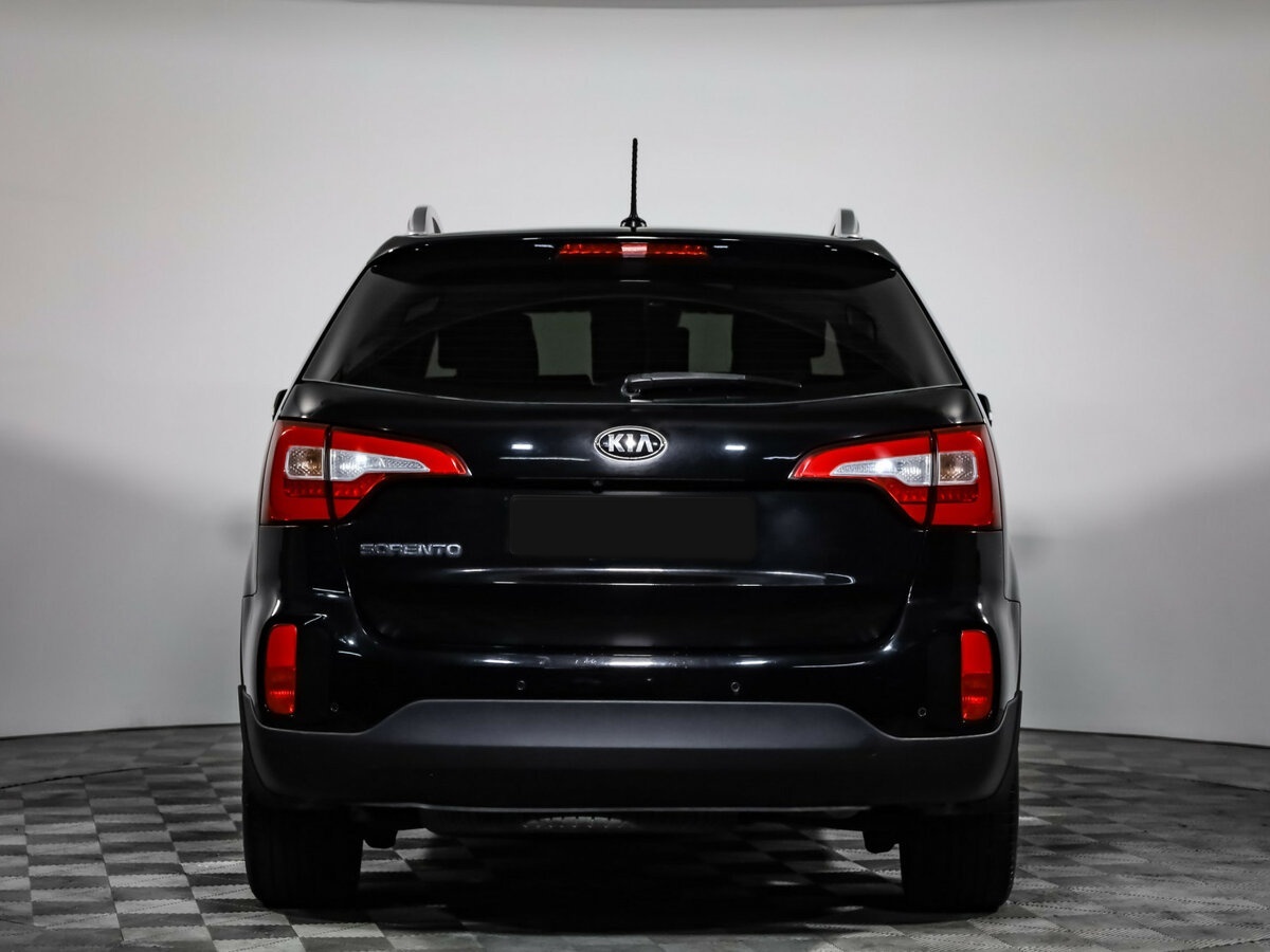 Kia Sorento с пробегом — 2014 год. Фото: #5