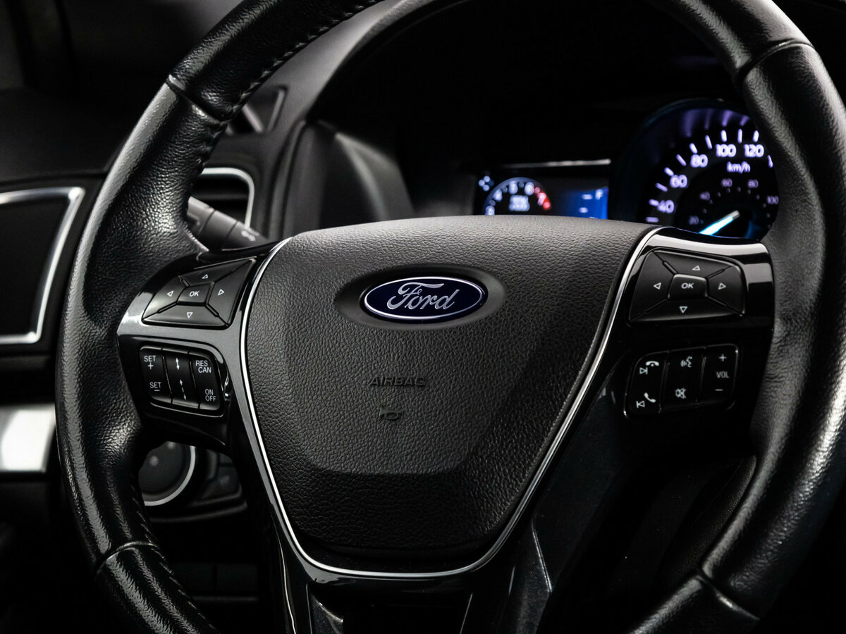 Ford Explorer с пробегом — 2018 год. Фото: #10