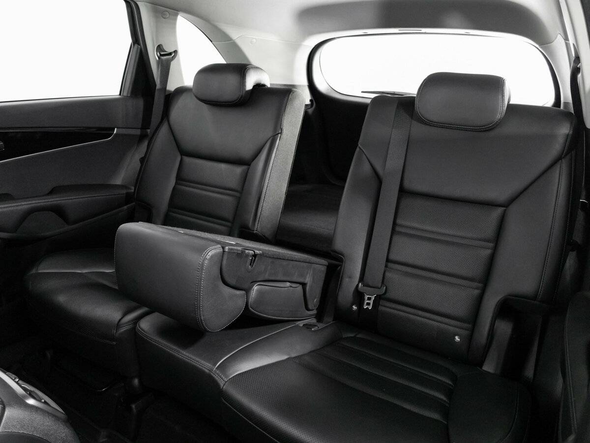 Kia Sorento с пробегом — 2019 год. Фото: #19