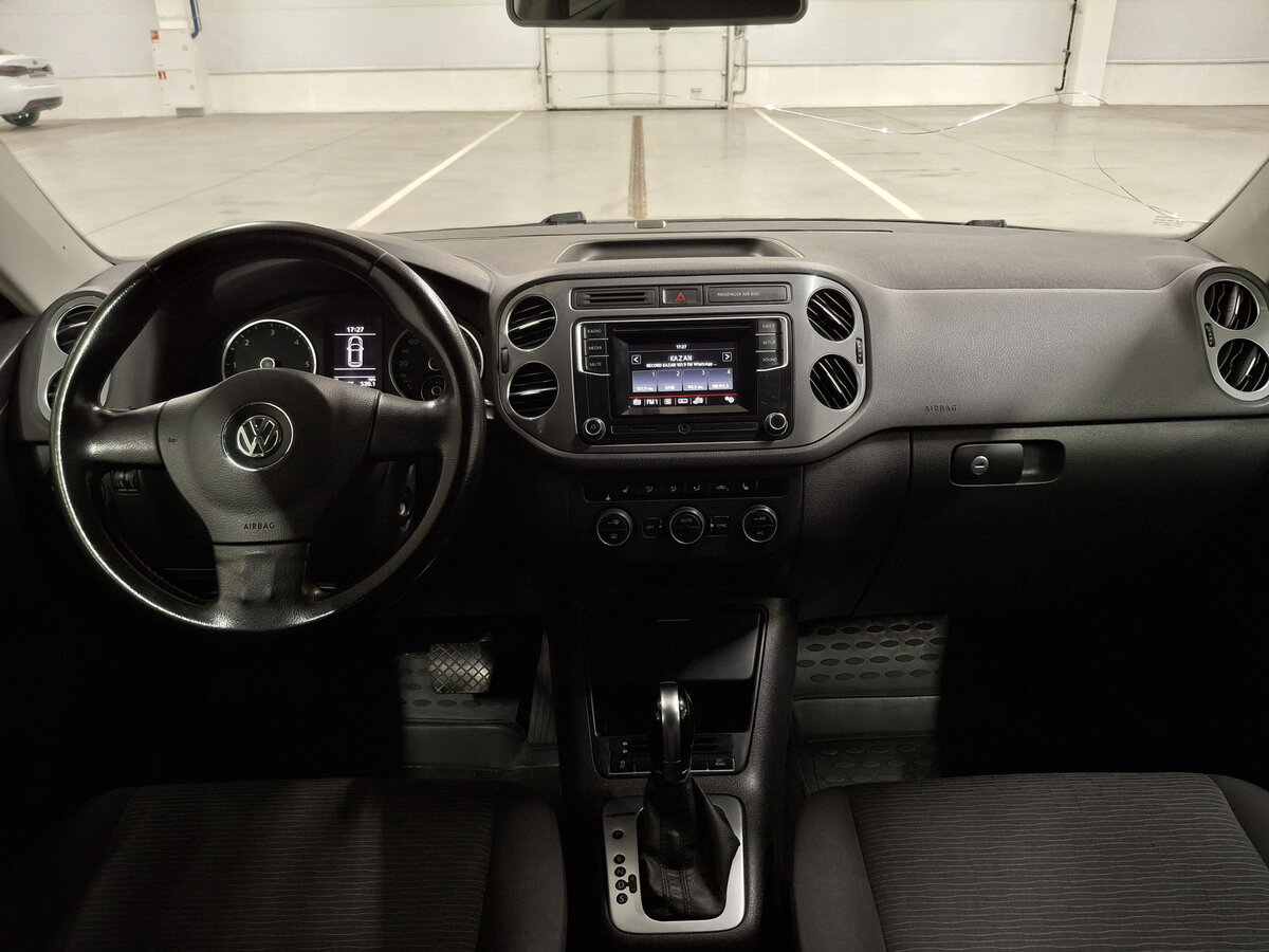 Volkswagen Tiguan с пробегом — 2015 год. Фото: #13