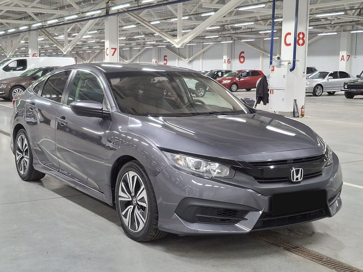 Honda Civic с пробегом — 2016 год. Фото: #2