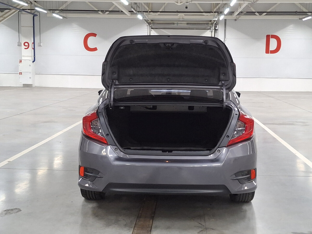 Honda Civic с пробегом — 2016 год. Фото: #9