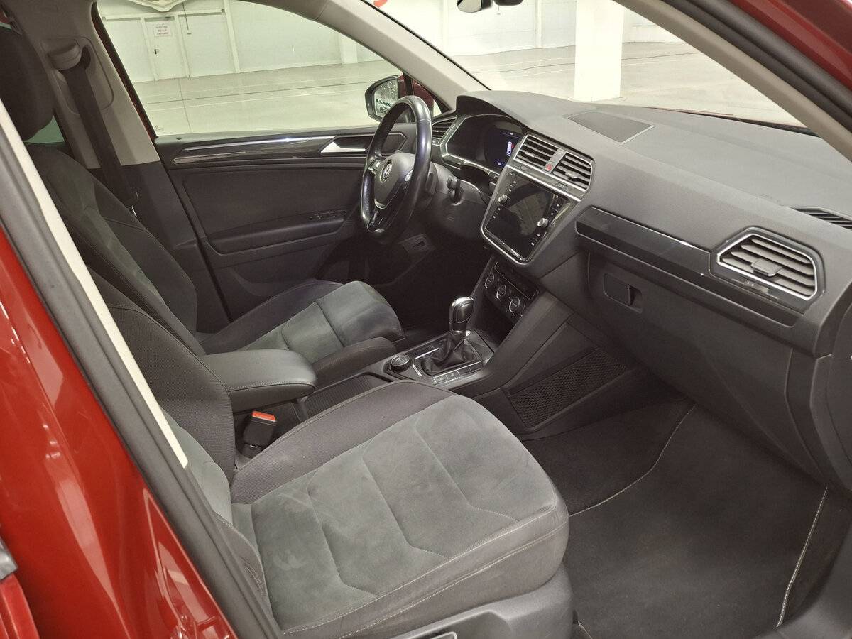Volkswagen Tiguan с пробегом — 2018 год. Фото: #10