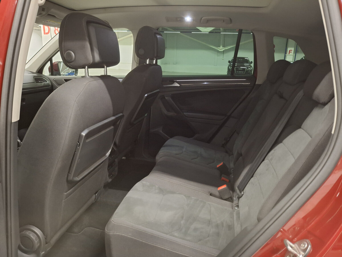 Volkswagen Tiguan с пробегом — 2018 год. Фото: #11