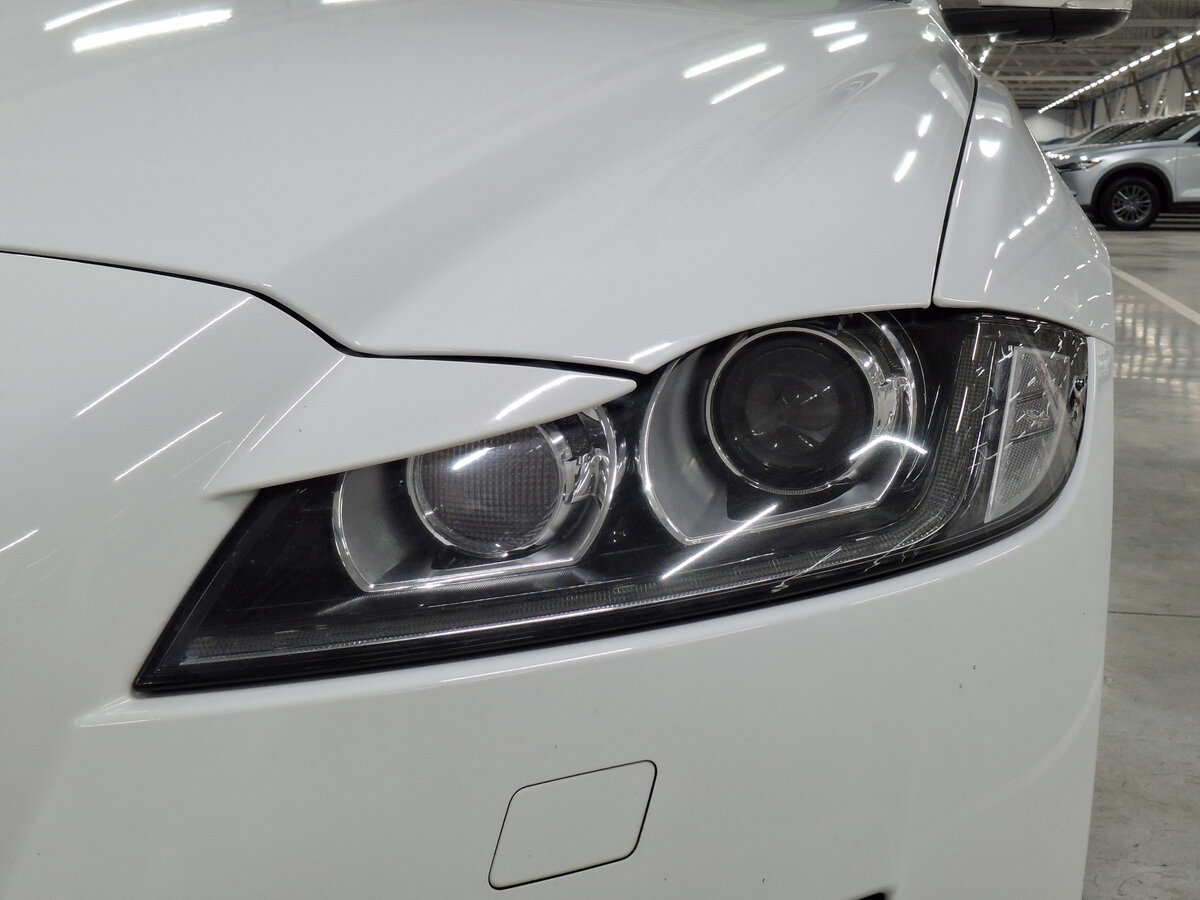 Jaguar XF с пробегом — 2016 год. Фото: #16