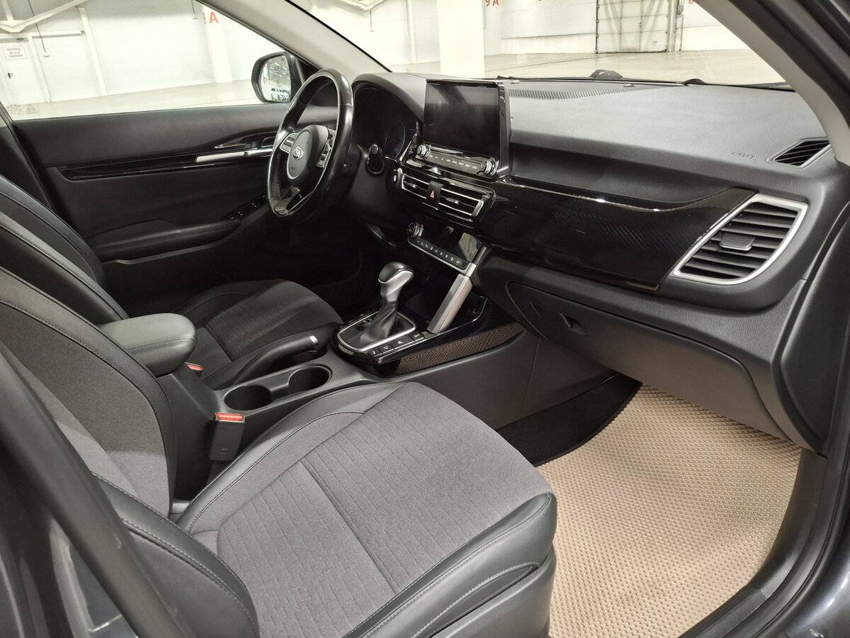 Kia Seltos с пробегом — 2020 год. Фото: #10