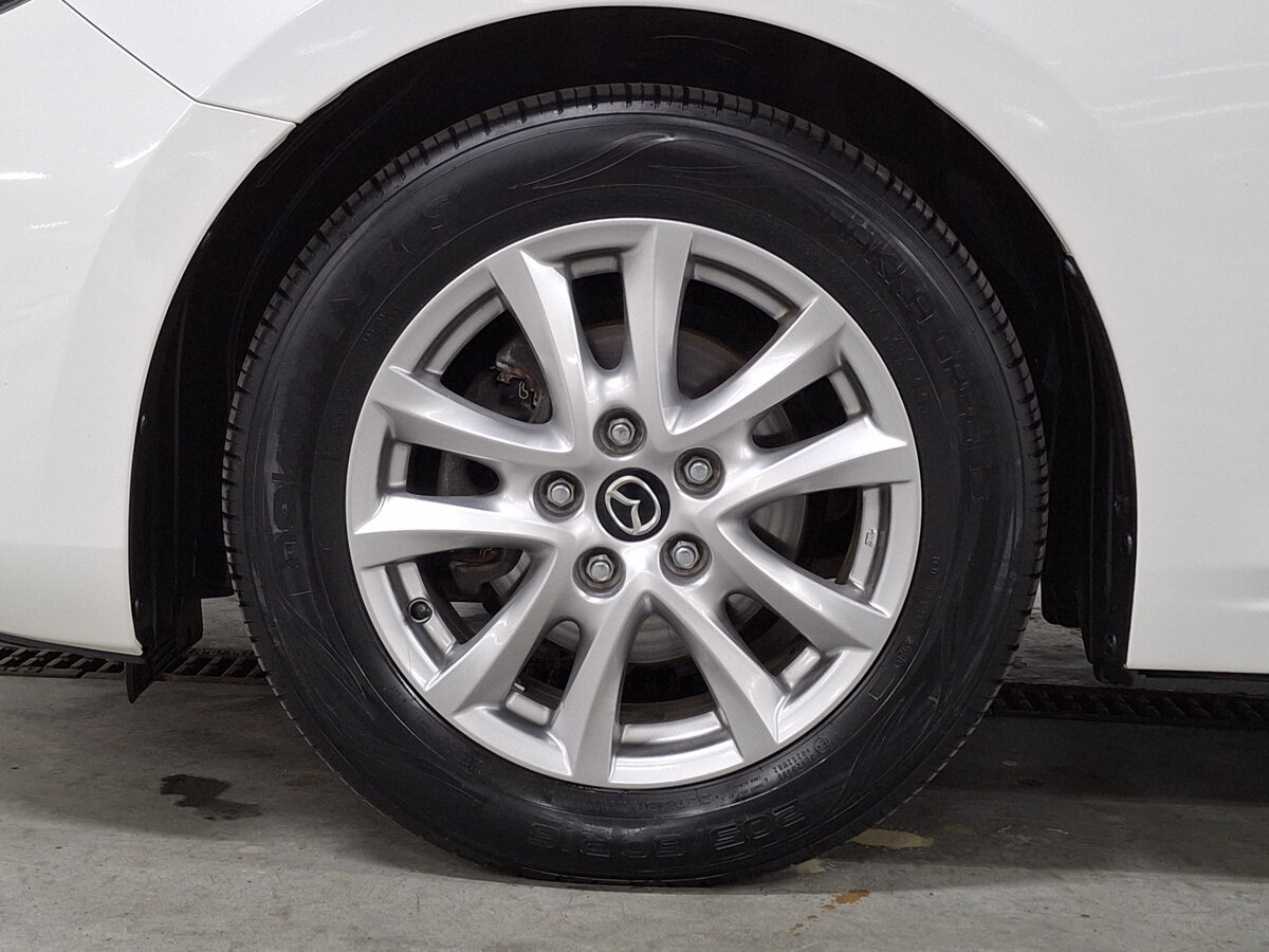 Mazda 3 с пробегом — 2018 год. Фото: #17