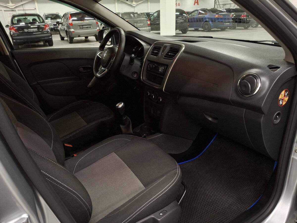 Renault Sandero с пробегом — 2021 год. Фото: #10