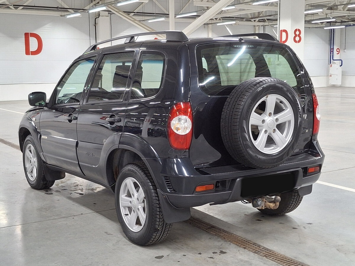 Chevrolet Niva с пробегом — 2017 год. Фото: #6