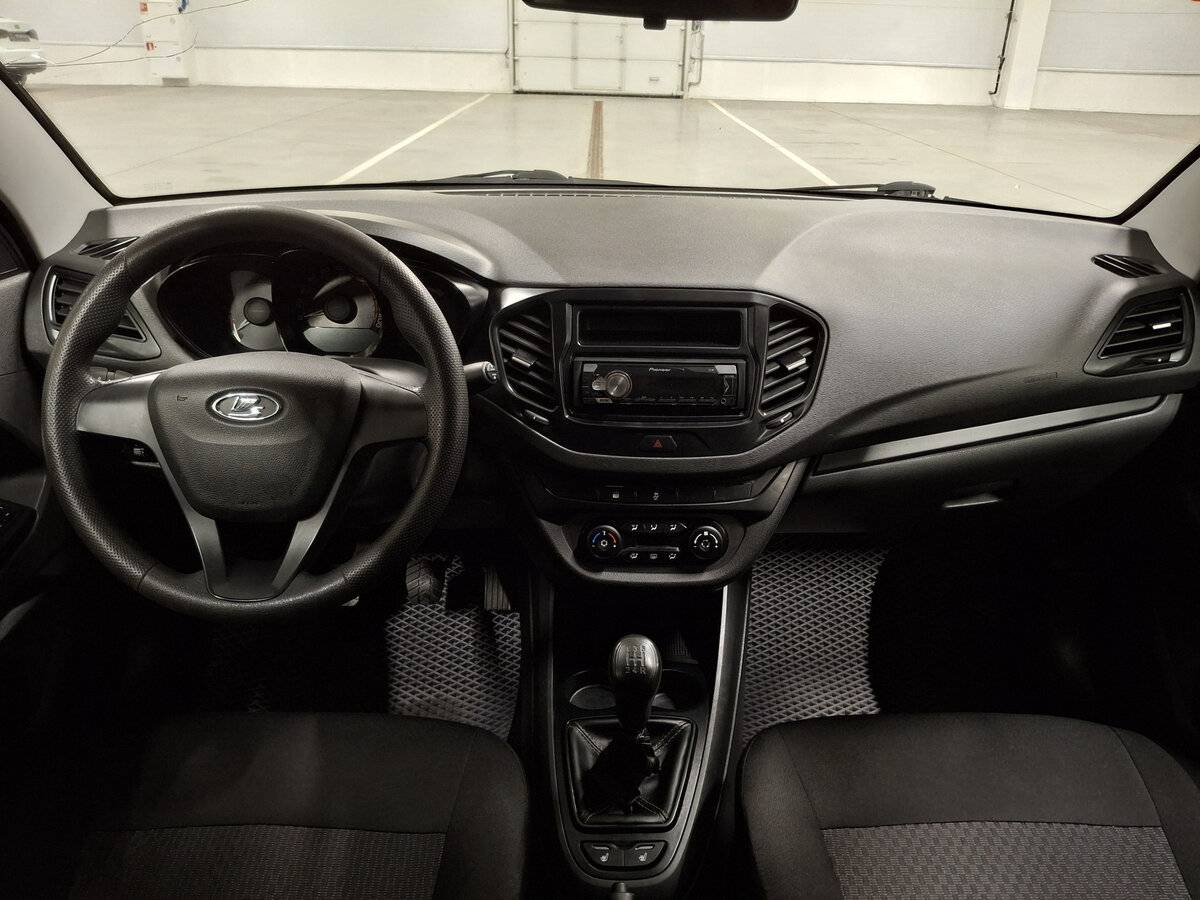 Lada (ВАЗ) Vesta с пробегом — 2019 год. Фото: #13