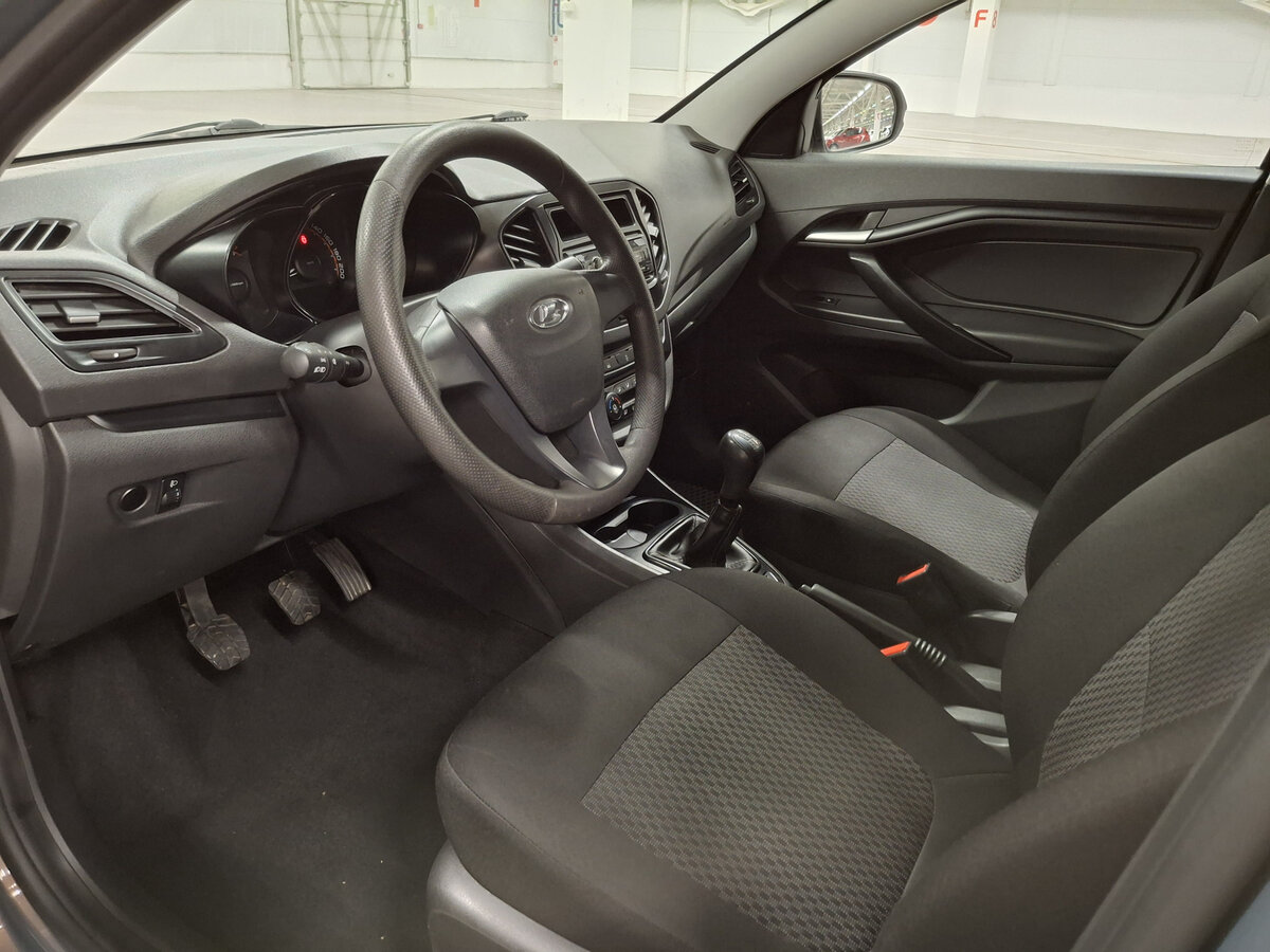 Lada (ВАЗ) Vesta с пробегом — 2019 год. Фото: #15