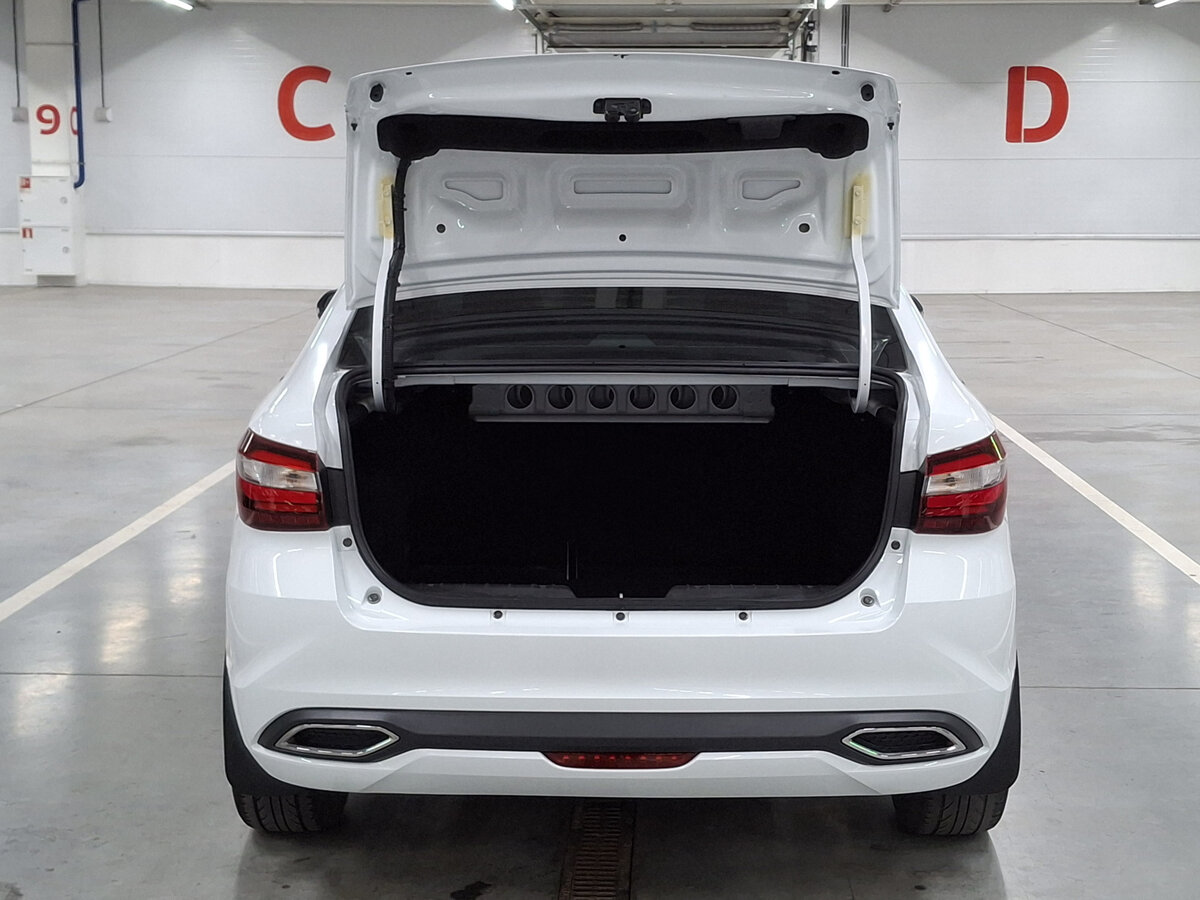 Lada (ВАЗ) Vesta с пробегом — 2023 год. Фото: #9