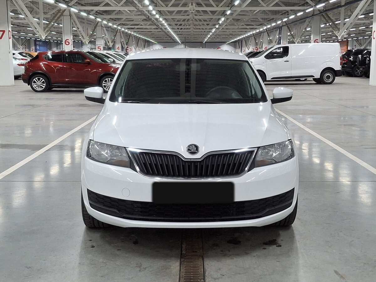 Skoda Rapid с пробегом — 2019 год. Фото: #1