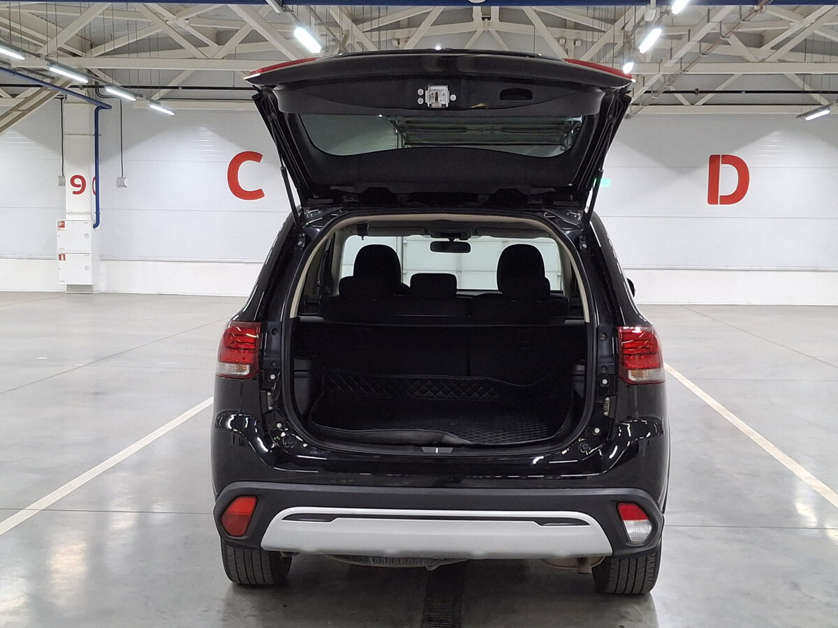 Mitsubishi Outlander с пробегом — 2020 год. Фото: #9