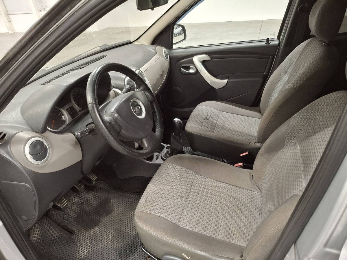 Lada (ВАЗ) Largus с пробегом — 2013 год. Фото: #15