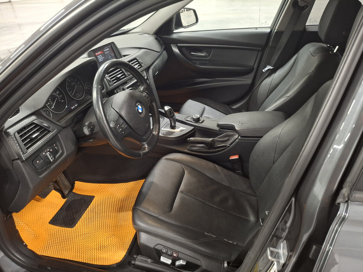 BMW 3 серии с пробегом — 2018 год. Фото: #13