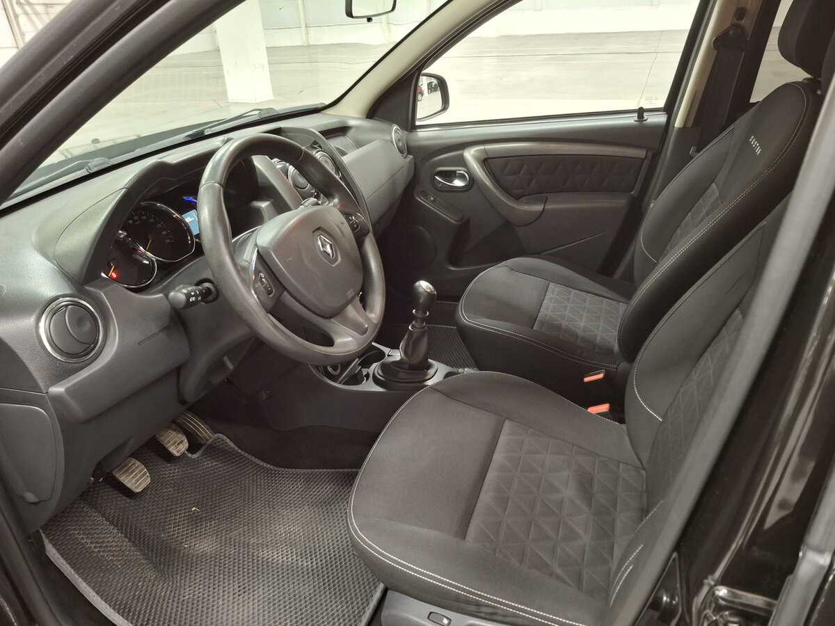 Renault Duster с пробегом — 2016 год. Фото: #14