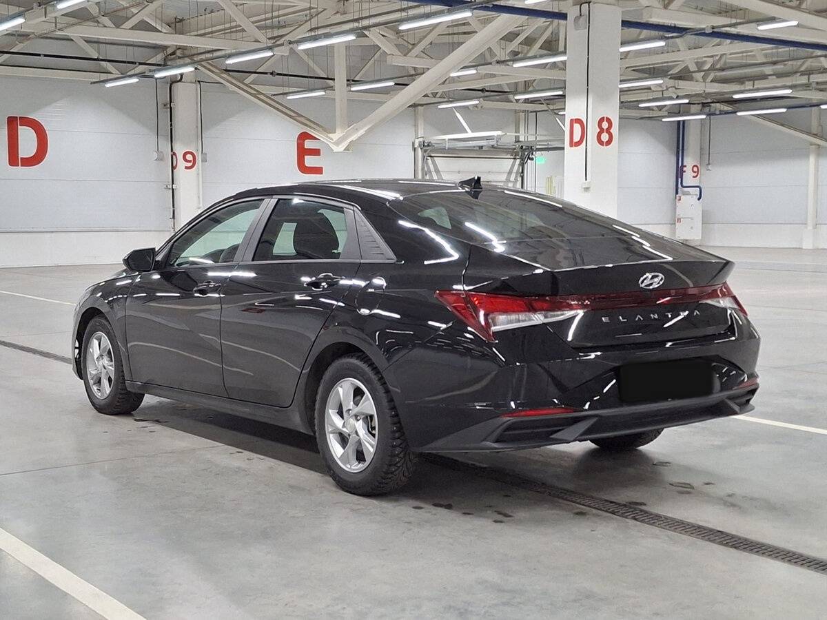 Hyundai Elantra с пробегом — 2020 год. Фото: #6
