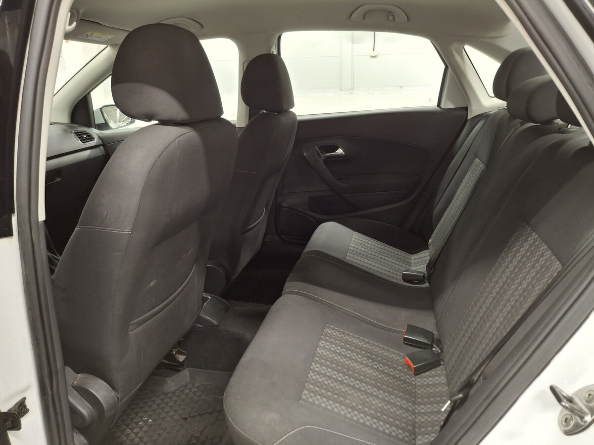 Volkswagen Polo с пробегом — 2019 год. Фото: #10