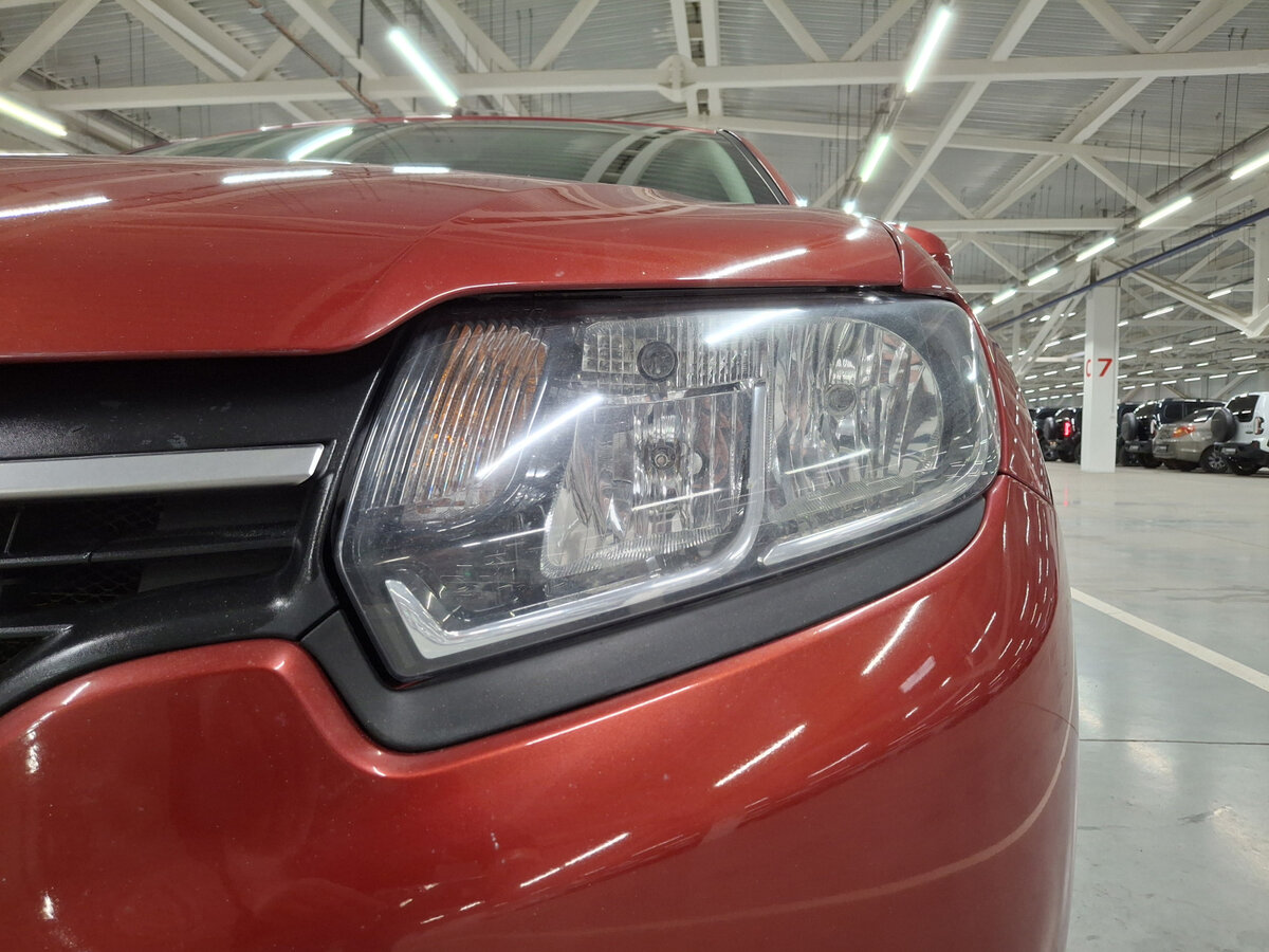 Renault Sandero с пробегом — 2017 год. Фото: #16