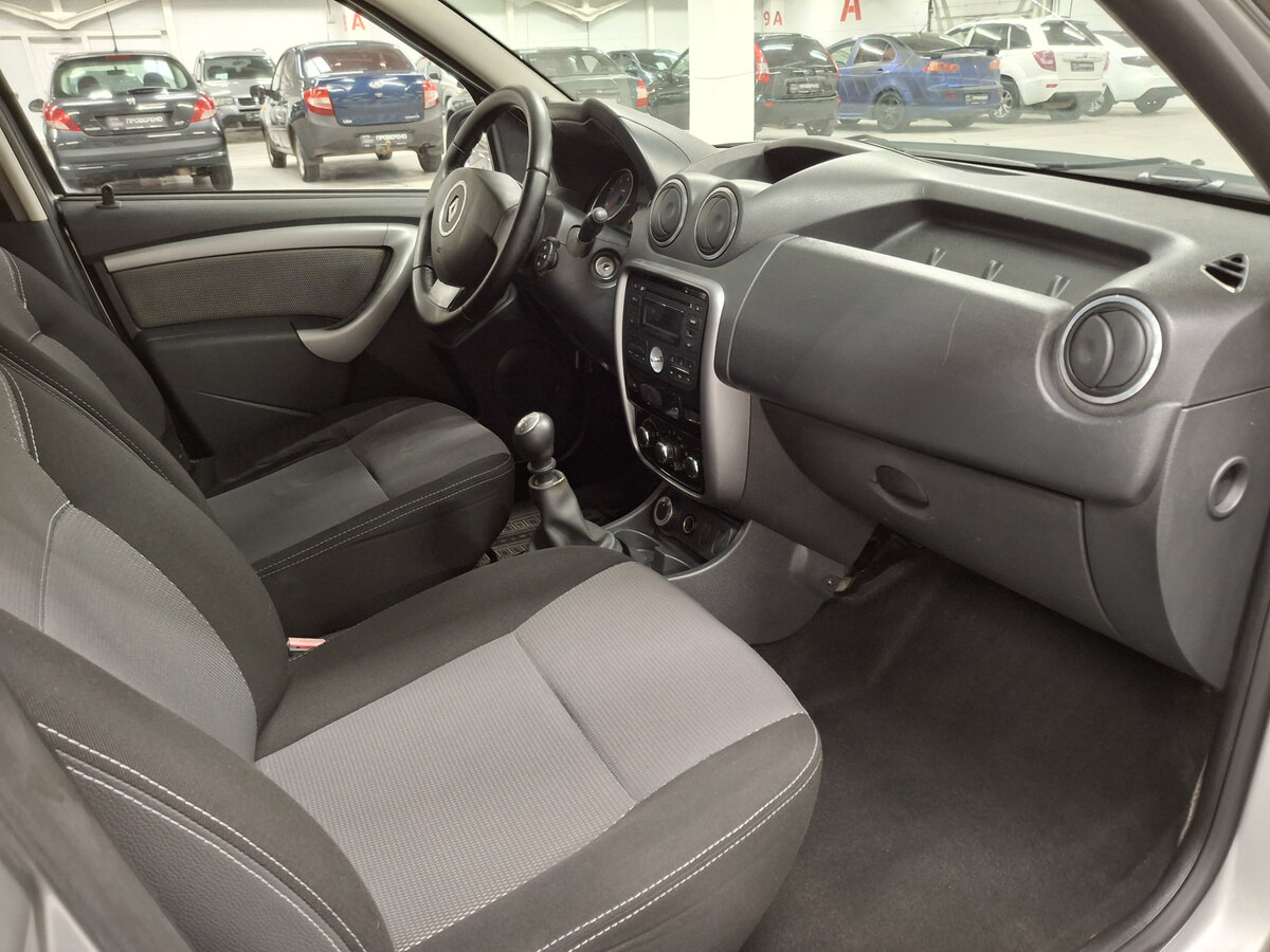 Renault Duster с пробегом — 2012 год. Фото: #10