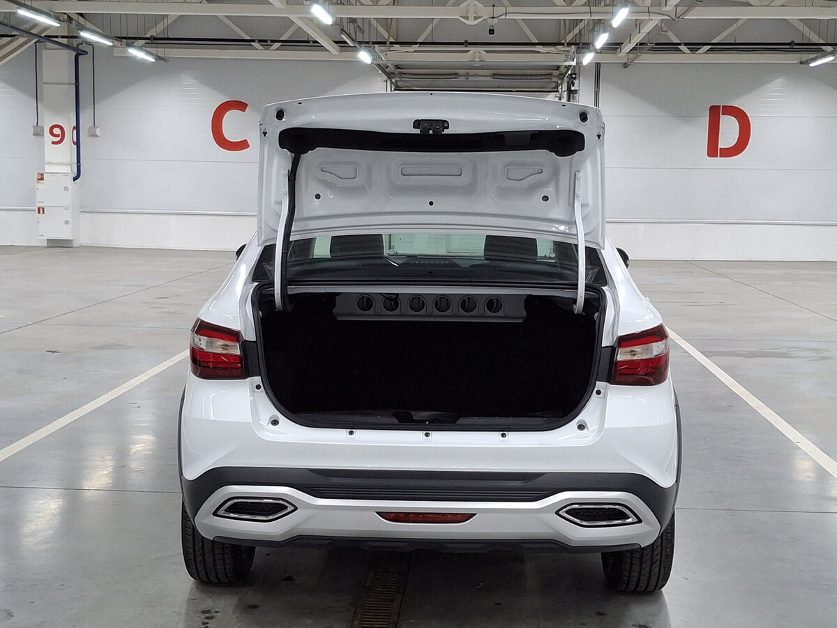 Lada (ВАЗ) Vesta с пробегом — 2024 год. Фото: #9