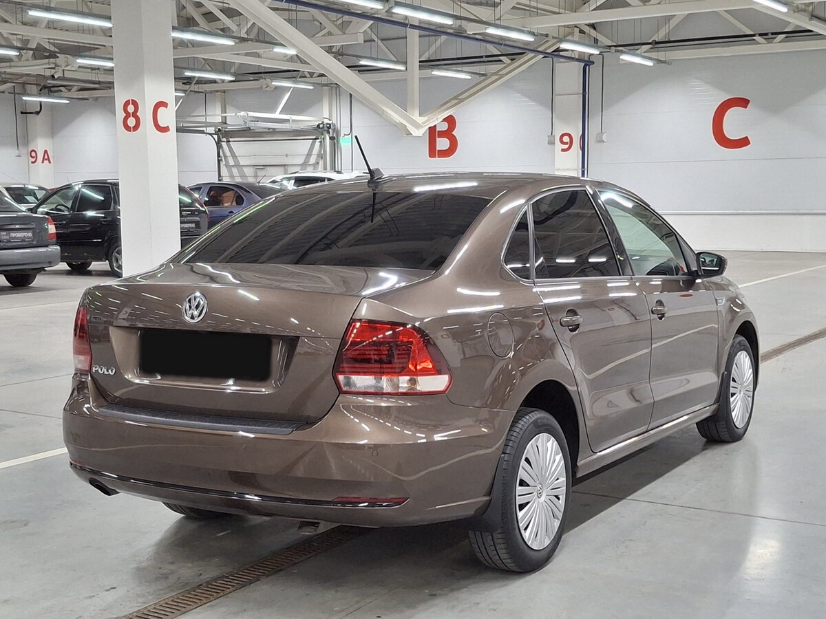 Volkswagen Polo с пробегом — 2018 год. Фото: #4
