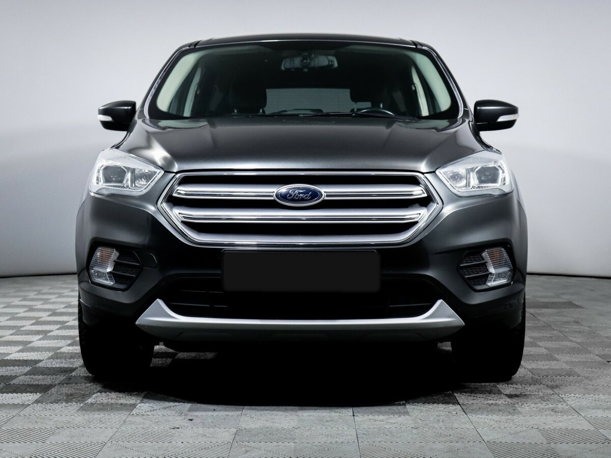Ford Kuga с пробегом — 2019 год. Фото: #1