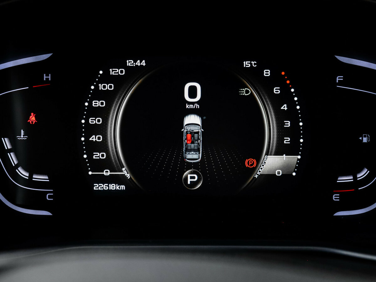 Geely Coolray с пробегом — 2023 год. Фото: #10