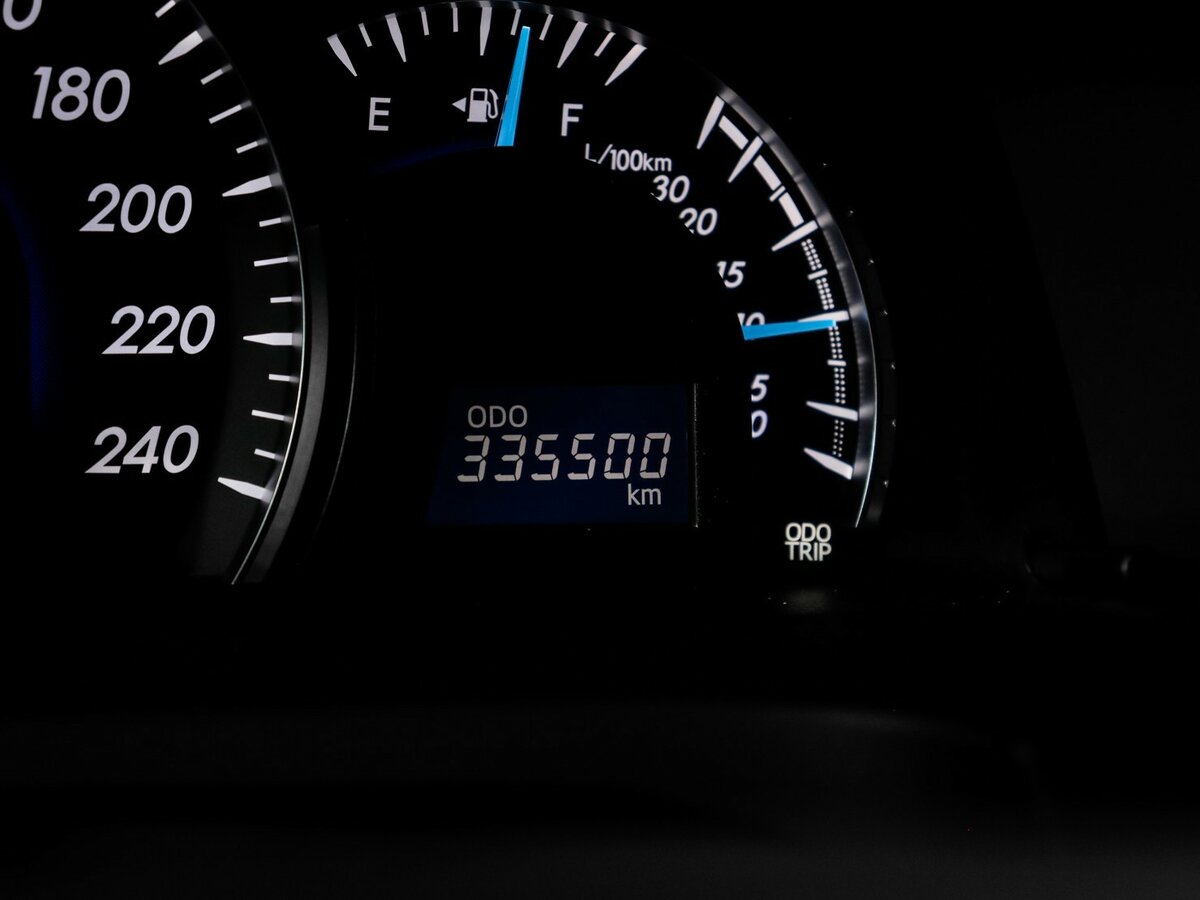 Toyota Camry с пробегом — 2014 год. Фото: #8