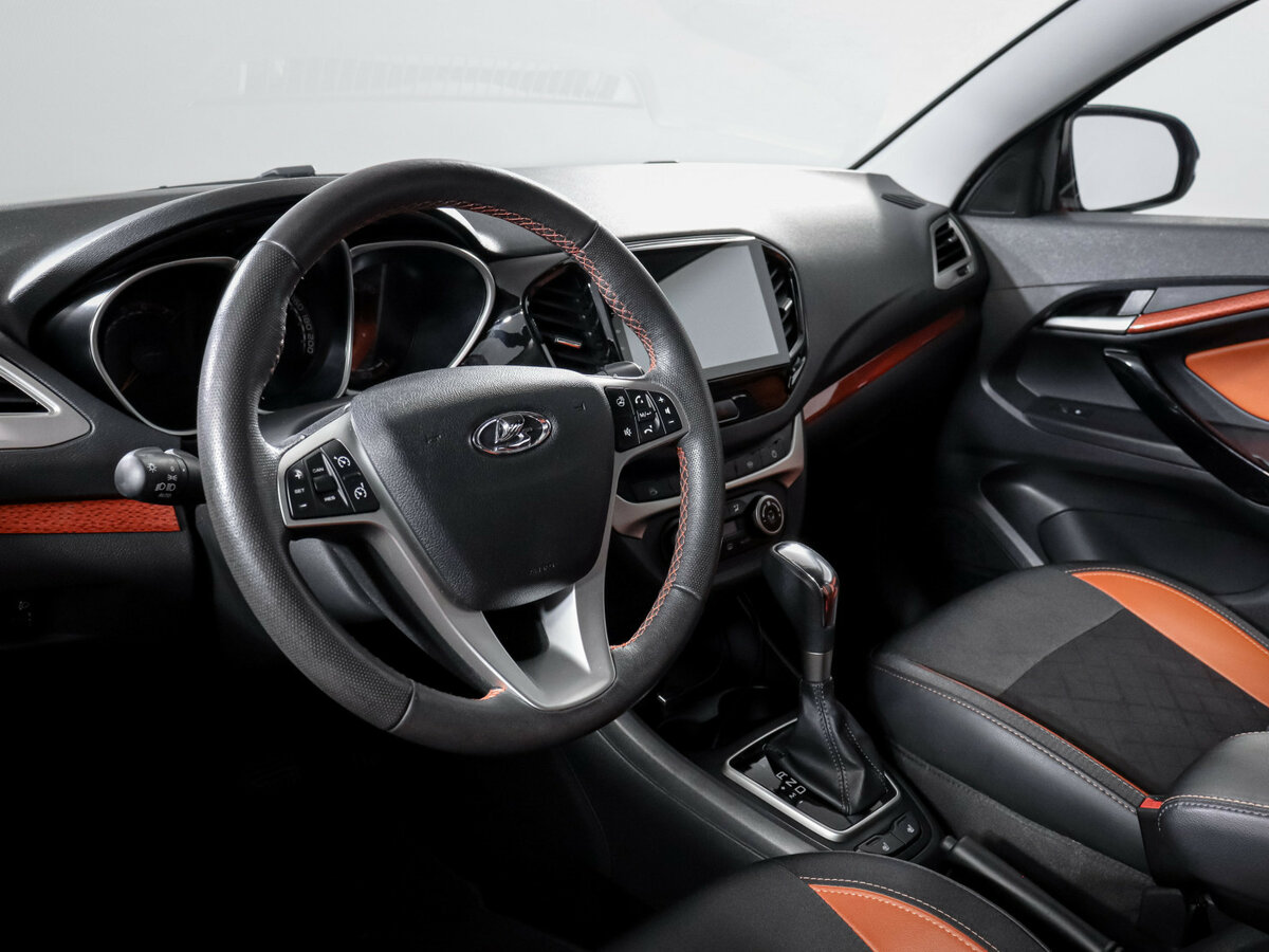 Lada (ВАЗ) Vesta с пробегом — 2020 год. Фото: #11