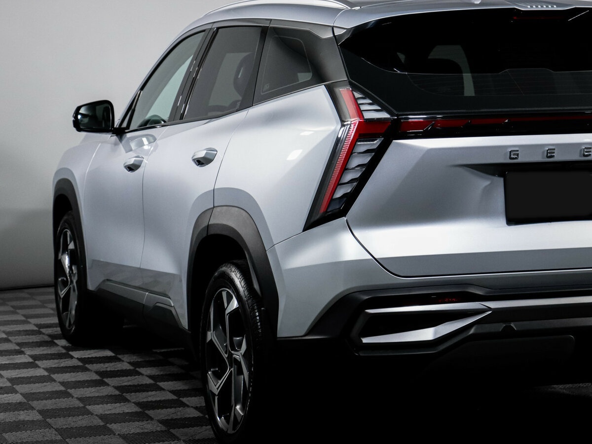 Geely Atlas с пробегом — 2023 год. Фото: #17