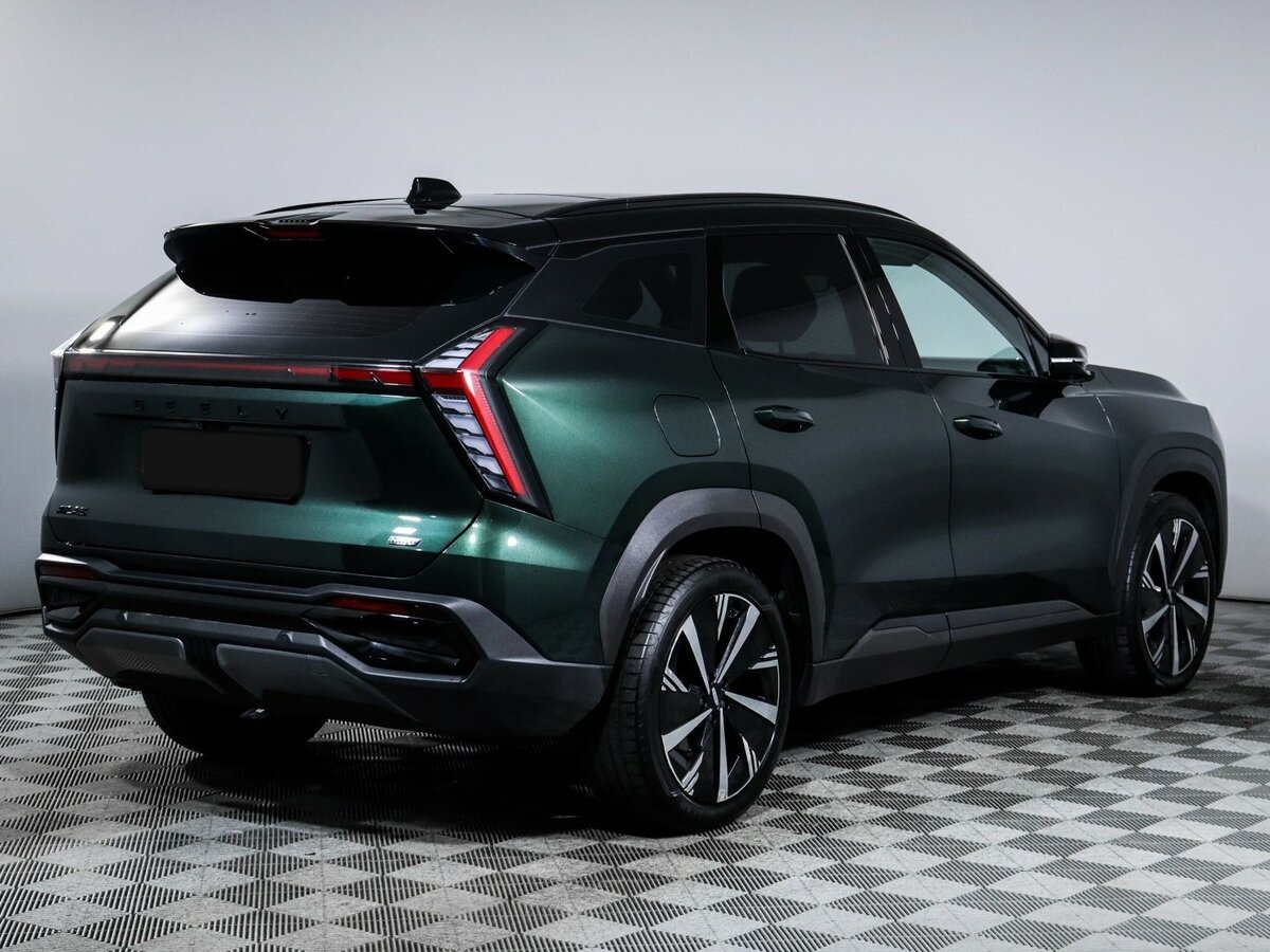 Geely Atlas с пробегом — 2024 год. Фото: #3