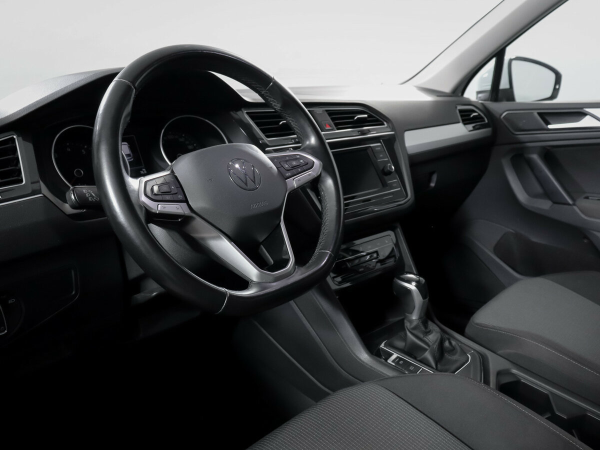 Volkswagen Tiguan с пробегом — 2020 год. Фото: #12