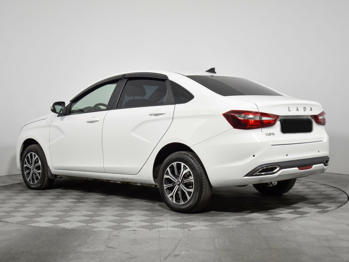 Lada (ВАЗ) Vesta с пробегом — 2023 год. Фото: #6
