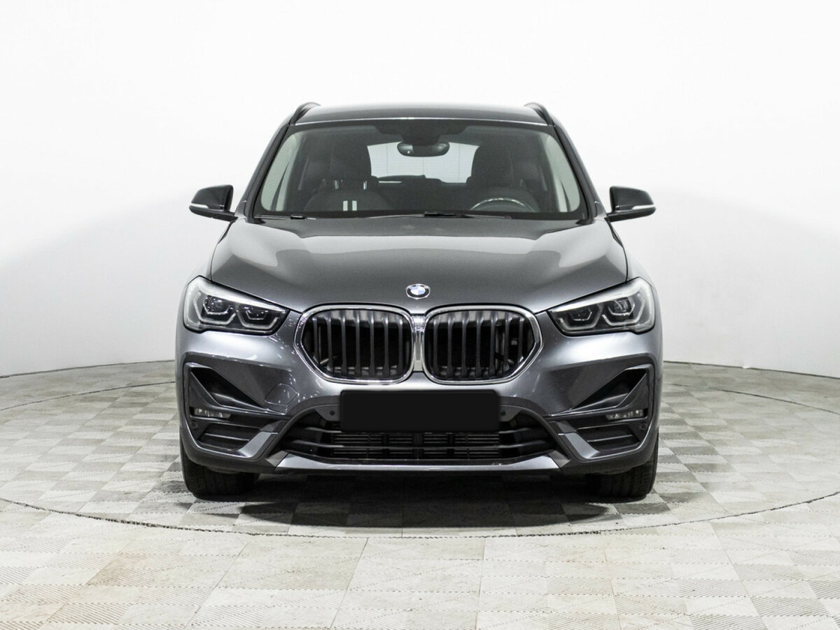 BMW X1 с пробегом — 2019 год. Фото: #1