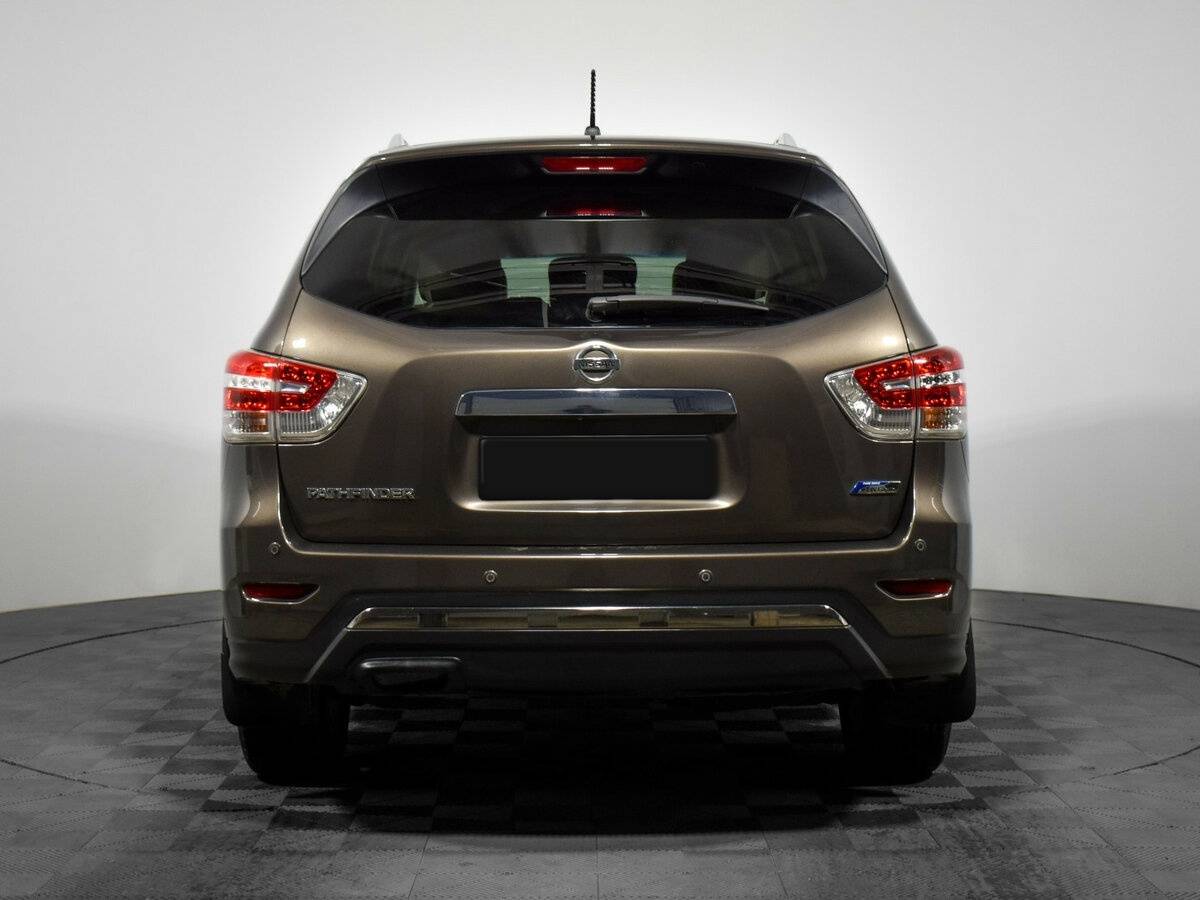 Nissan Pathfinder с пробегом — 2014 год. Фото: #3