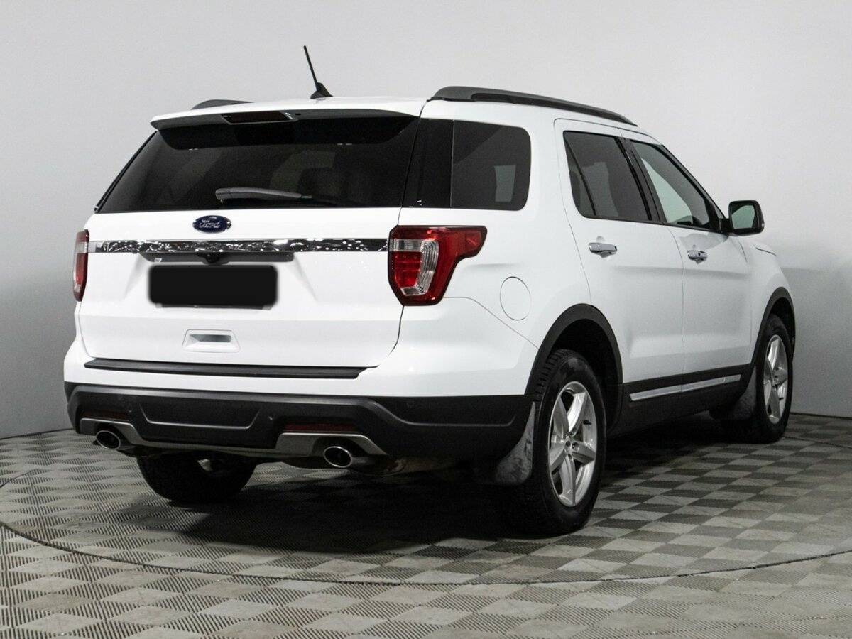 Ford Explorer с пробегом — 2019 год. Фото: #3