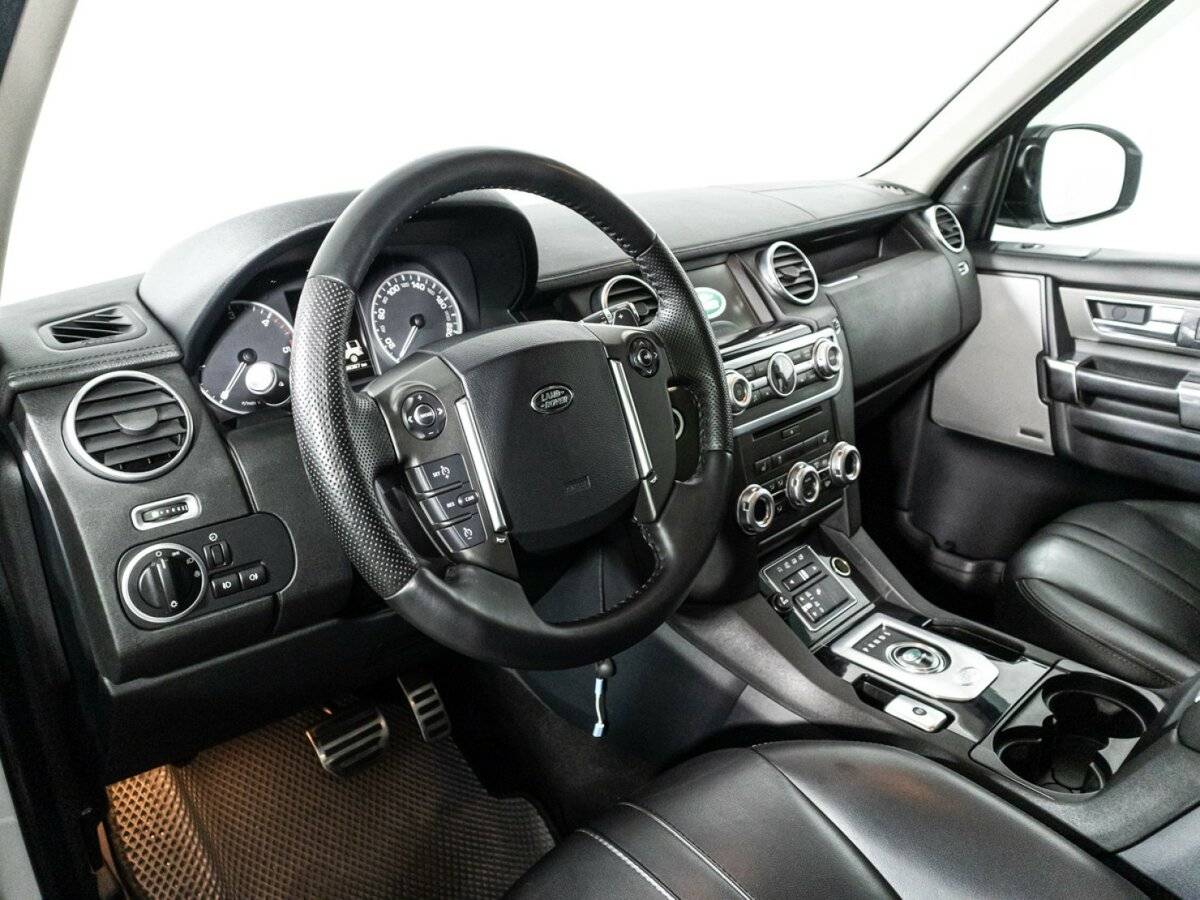 Land Rover Discovery с пробегом — 2014 год. Фото: #10