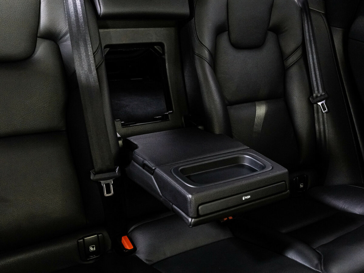 Volvo XC60 с пробегом — 2019 год. Фото: #20