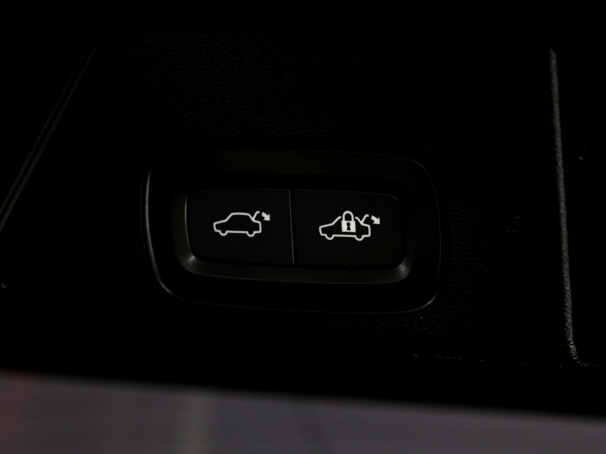 Volvo XC60 с пробегом — 2019 год. Фото: #23