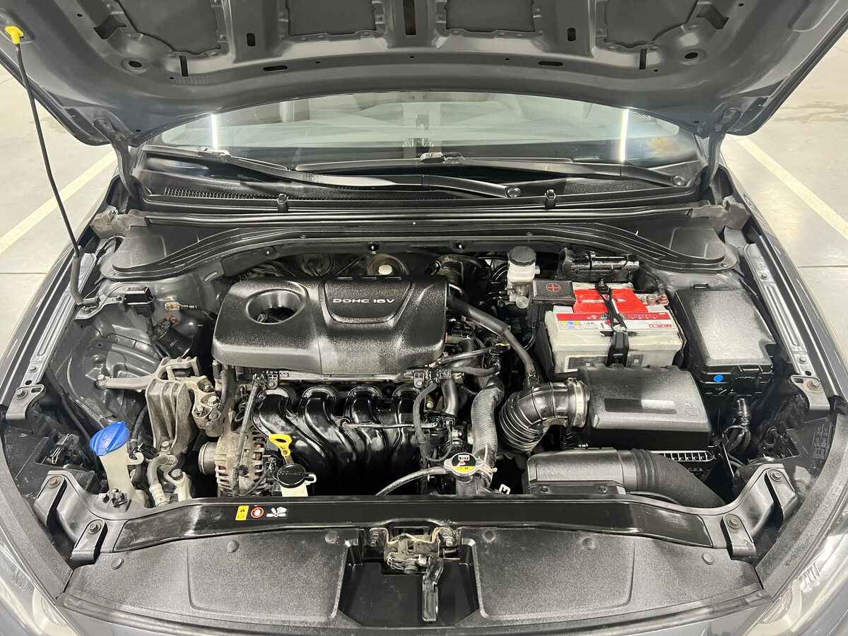 Hyundai Elantra с пробегом — 2016 год. Фото: #8