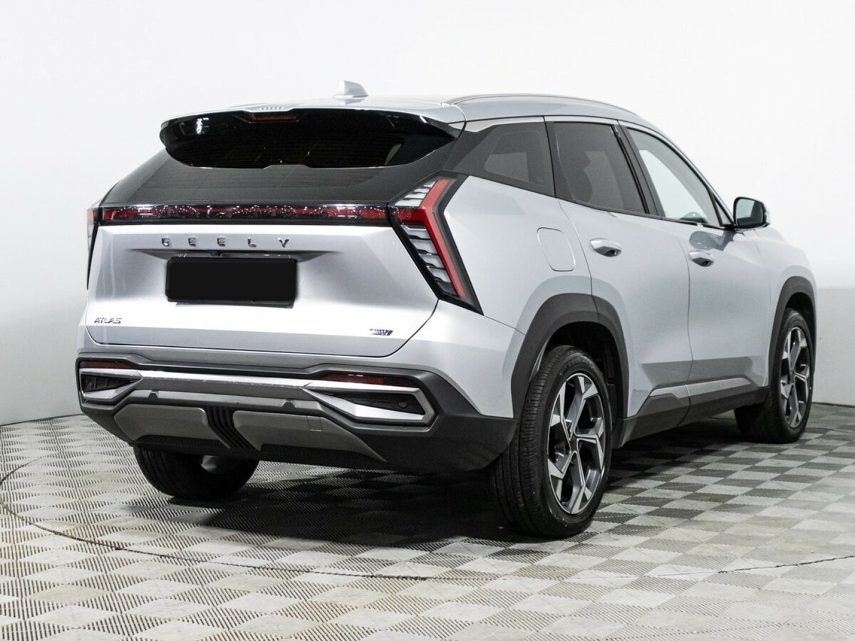 Geely Atlas с пробегом — 2024 год. Фото: #4