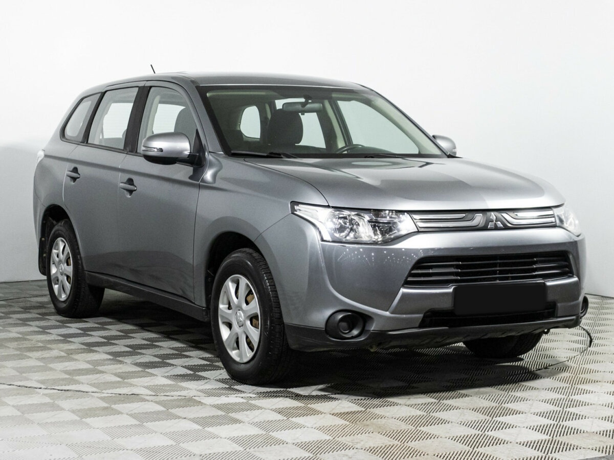 Mitsubishi Outlander с пробегом — 2013 год. Фото: #2